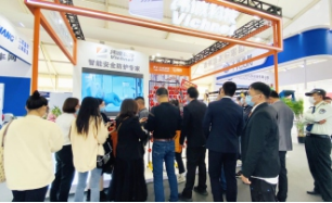 Vichnet's booth