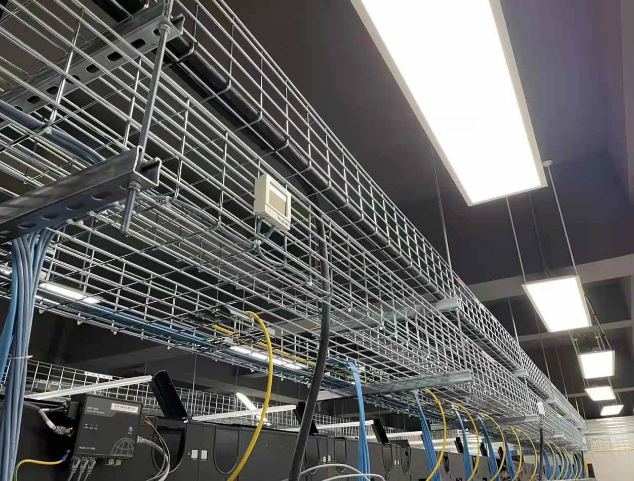 Sistemas de bandejas portacables: Claves para una gestión eficiente del cableado Sistemas de bandejas portacables: Claves para una gestión eficiente del cableado